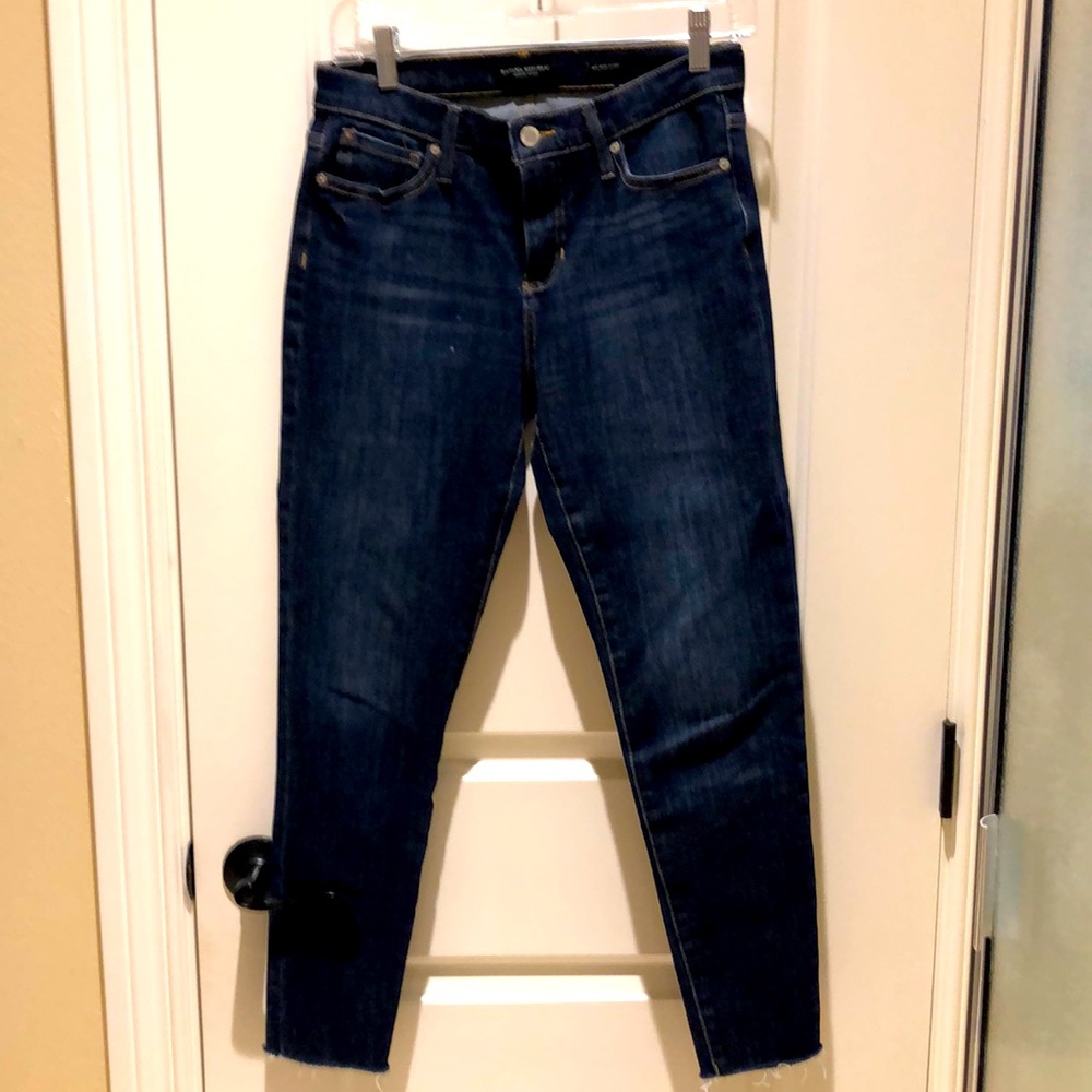 Mid-rise skinny dark jeans